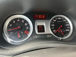 Foto 17 van Renault Clio III RS 2.0-16V 200 CUP Rijklaarprijs!
