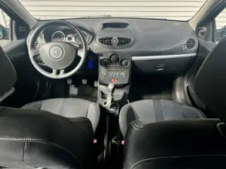 Foto 15 van Renault Clio III RS 2.0-16V 200 CUP Rijklaarprijs!