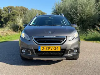 Foto 15 van Peugeot 2008 1.2 PureTech Style / Automaat / Nieuwe distributieriem 11-2025 / Navigatie / Climate Co