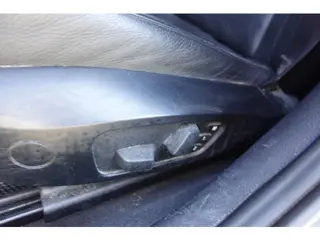Foto 18 van BMW 1-serie 120i LEDER/NAVI