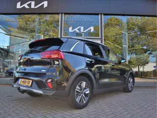 Foto 15 van Kia Niro 1.6 GDi Hybrid DynamicPlusLine | Leder | Stoel- & Stuurverwarming | Dodehoek Assistentie |