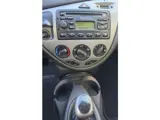Foto 30 van Ford Focus Wagon 1.6-16V Trend