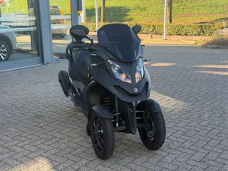 Foto 12 van Quadro Scooter 3