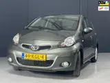 Foto 24 van Toyota Aygo 1.0| 5-deurs | NAP | Airco | Elektrische ramen | Centrale deurvergrendeling met afstands