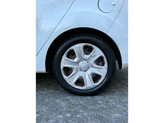 Foto 17 van Ford Fiesta 1.25 Titanium 5 Deurs Airco Cruise Control APK
