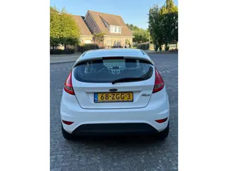 Foto 14 van Ford Fiesta 1.25 Titanium 5 Deurs Airco Cruise Control APK