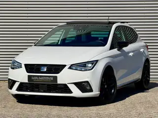 Seat Ibiza 1.5 TSI FR Black Edition DSG | Panorama | Keyless | Navigatie | Dealer Onderhouden | 18"
