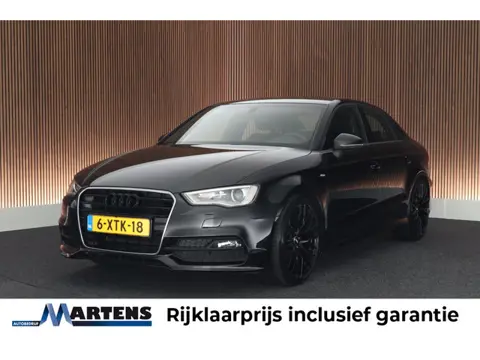 Audi A3 Limousine 1.4 TFSI 125pk H6 2x S-Line Trekhaak Xenon Navigatie 19 inch