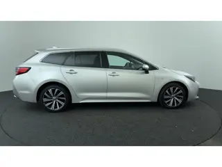 Foto 16 van Toyota Corolla Touring Sports 1.8 Hybrid Business Plus | Rijklaar | Stoelverwarming |