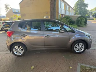 Foto 19 van Hyundai Ix20 AUTOMAAT / Tweede eigenaar / Airco / Nette auto