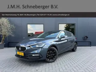 SEAT LEON 1.0 eTSI Style Business Intense AUT / Cruise, Camera, Apple Carplay, Navi