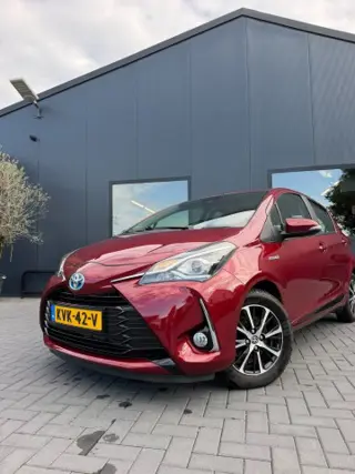 Foto 19 van TOYOTA YARIS 1.5 Hybrid Bi-Tone AUT / Camera, Navi, Bluetooth, LM velgen