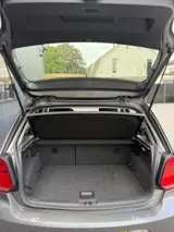 Foto 25 van VOLKSWAGEN POLO 1.2 TSI Comfortline / Airco, Bluetooth, AUX, Trekhaak, Cruise control