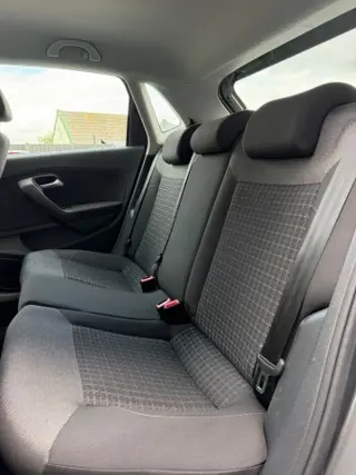 Foto 11 van VOLKSWAGEN POLO 1.2 TSI Comfortline / Airco, Bluetooth, AUX, Trekhaak, Cruise control