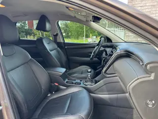 Foto 18 van Hyundai Tucson 1.6 T-GDI MHEV Premium Carplay, Camera, Stoelverwarming