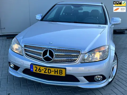 Mercedes-Benz C-klasse 200 K Avantgarde NAP AUTOMAAT AMG CLIMA IJSKOUD RIJD SCHAKELT PERFECT VOLLEDI