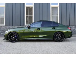 Foto 11 van BMW 3-serie 320i M-Sport Indivdual Rijklaarprijs-Garantie Schuifdak Leder Interieur Apple/Android Le