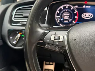 Foto 16 van Volkswagen Golf 1.0 TSI R Line Join - PANORAMDAK - VIRTUAL - 16 INCH - CARPLAY - CAMERA
