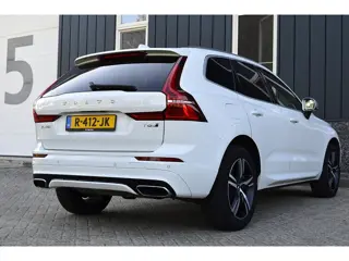 Foto 14 van Volvo XC60 2.0 T6 AWD R-Design Rijklaarprijs-Garantie Panorama dak Trekhaak Apple/Android Led Camera
