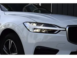 Foto 16 van Volvo XC60 2.0 T6 AWD R-Design Rijklaarprijs-Garantie Panorama dak Trekhaak Apple/Android Led Camera