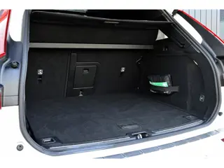 Foto 19 van Volvo XC60 2.0 T6 AWD R-Design Rijklaarprijs-Garantie Panorama dak Trekhaak Apple/Android Led Camera