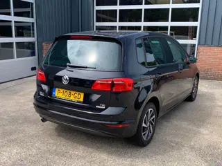 Foto 15 van Volkswagen Golf Sportsvan 1.2 TSI Sound DSG Pdc/Ecc/Lmv/Pr-Glass