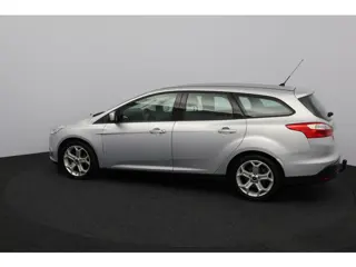 Foto 20 van Ford FOCUS Wagon 1.0 EcoBoost Trend/ D-Riem verv: 166.000 KM!/ Trekhaak/ Airco/ Cruise/ Elek. pakket