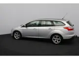 Foto 30 van Ford FOCUS Wagon 1.0 EcoBoost Trend/ D-Riem verv: 166.000 KM!/ Trekhaak/ Airco/ Cruise/ Elek. pakket