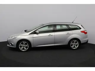 Foto 19 van Ford FOCUS Wagon 1.0 EcoBoost Trend/ D-Riem verv: 166.000 KM!/ Trekhaak/ Airco/ Cruise/ Elek. pakket