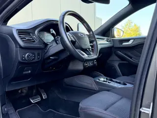 Foto 12 van Ford FOCUS Wagon 1.5 ST Line - automaat - camera - navi - airco -