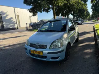 Foto 13 van Toyota Yaris 1.3 VVT-i Idols apk