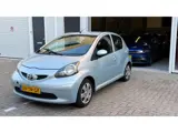 Foto 22 van Toyota Aygo 1.0 5Deurs - Airco - Centraal vergrendeling -