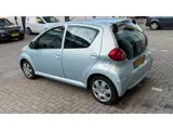 Foto 29 van Toyota Aygo 1.0 5Deurs - Airco - Centraal vergrendeling -