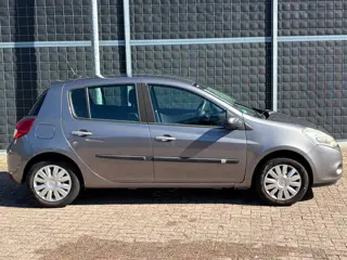 Foto 15 van Renault Clio 1.2 TCe Sélection Business