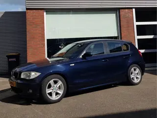 Foto 14 van BMW 1-serie 118i 2e Eig 1/2 Leder Sportint Cruise Airco