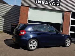 Foto 16 van BMW 1-serie 118i 2e Eig 1/2 Leder Sportint Cruise Airco