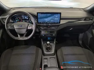 Foto 14 van Ford FOCUS Wagon 1.0 EcoBoost Hybrid ST Line Stoel-stuur verwarming, Apple carplay, clima, cruise, c