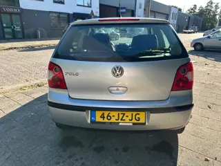Foto 16 van Volkswagen Polo MET CRUISE CONT, AIRCO & JAAR APK!