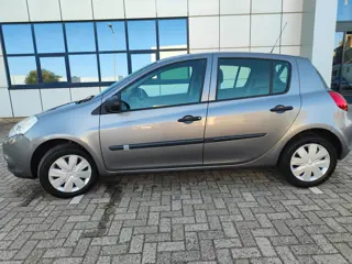 Foto 19 van Renault Clio 1.2 TCe Special Line 16422 km !!! Uniek!1e eigenaresse