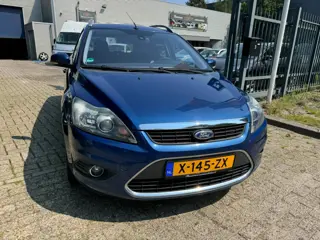 Foto 14 van Ford Focus Wagon 1.8 Titanium Flexi Fuel clima, elec pakket, alu wielen, getint glas navigatie, 107.