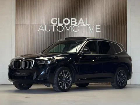BMW X3 XDrive30e High Executive - M PAKKET - PANORAMADAK - M REMMEN - LEER