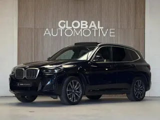 BMW X3 XDrive30e High Executive - M PAKKET - PANORAMADAK - M REMMEN - LEER