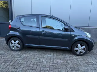 Foto 14 van Toyota Aygo 1.0-12V Sport|Airco|Nieuw Apk
