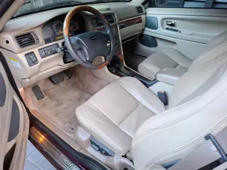 Foto 13 van Volvo C70 Coupé 2.3 T-5 Prestige AUT 239 PK luxe auto