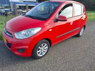 Foto 17 van Hyundai I10 1.1 i-Drive Cool Keering lek