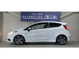 Foto 20 van Ford Fiesta 1.6 ST2 DB VV in 2025 182PK Recaro Stock Keyless Netjes!