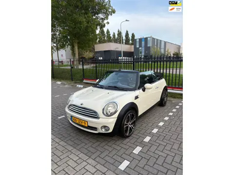 Mini Cabrio 1.6 Cooper Chili - Cabrio - Cruise - Airco