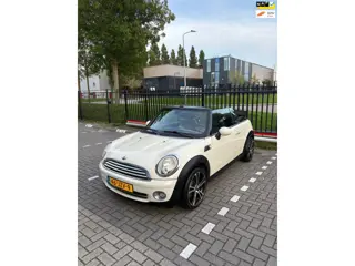 Foto 11 van Mini Cabrio 1.6 Cooper Chili - Cabrio - Cruise - Airco