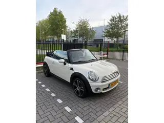 Foto 13 van Mini Cabrio 1.6 Cooper Chili - Cabrio - Cruise - Airco
