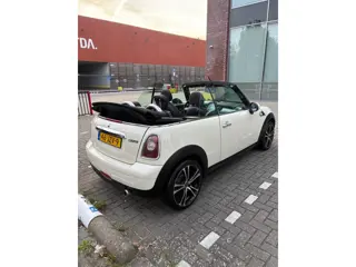 Foto 16 van Mini Cabrio 1.6 Cooper Chili - Cabrio - Cruise - Airco